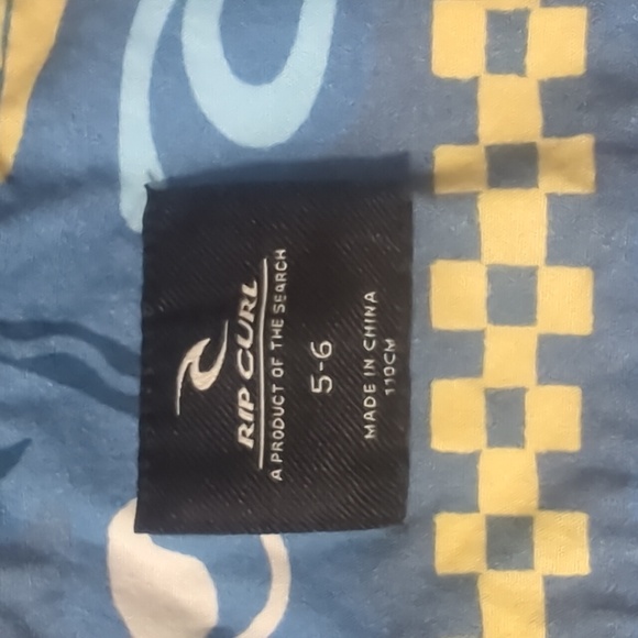 Short sleeve button down - Picture 3 of 3